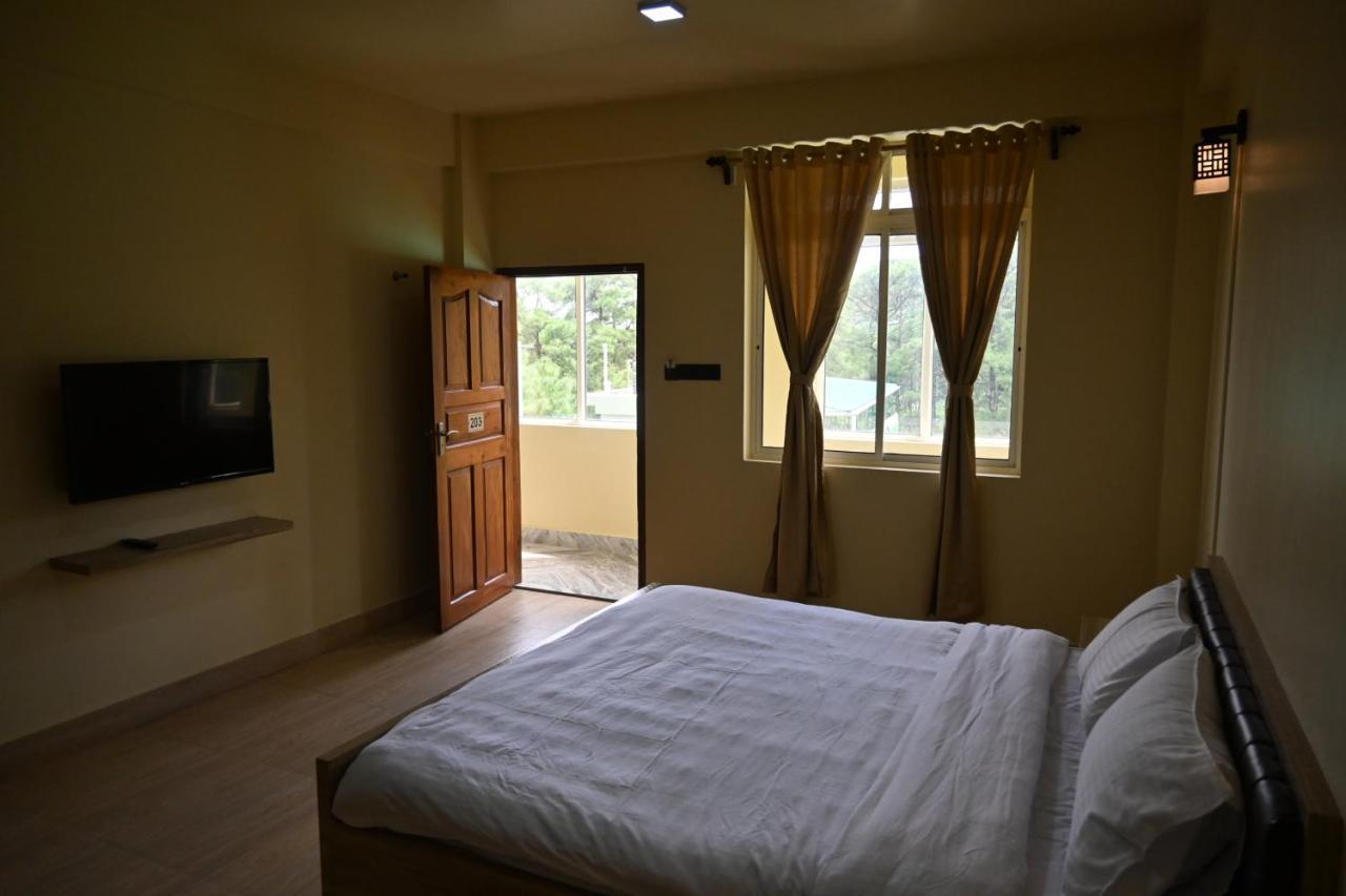 Treetops Residency Shillong Exteriör bild